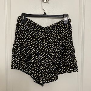 Zara printed daisy skort